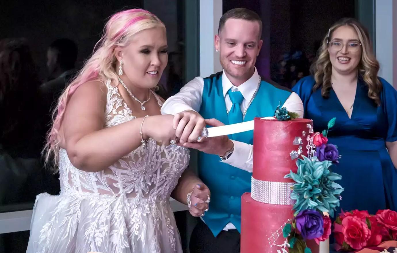 Mama June Weds Justin Stroud Again With Daughters Present