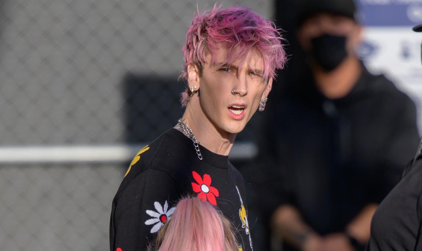 machine gun kelly support pete davidson kanye west feud