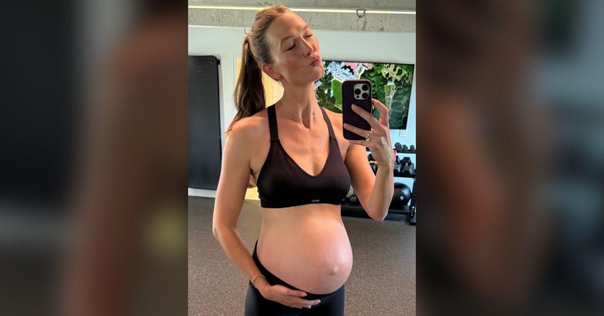 Image of Karlie Kloss has two children with Joshua Kushner.