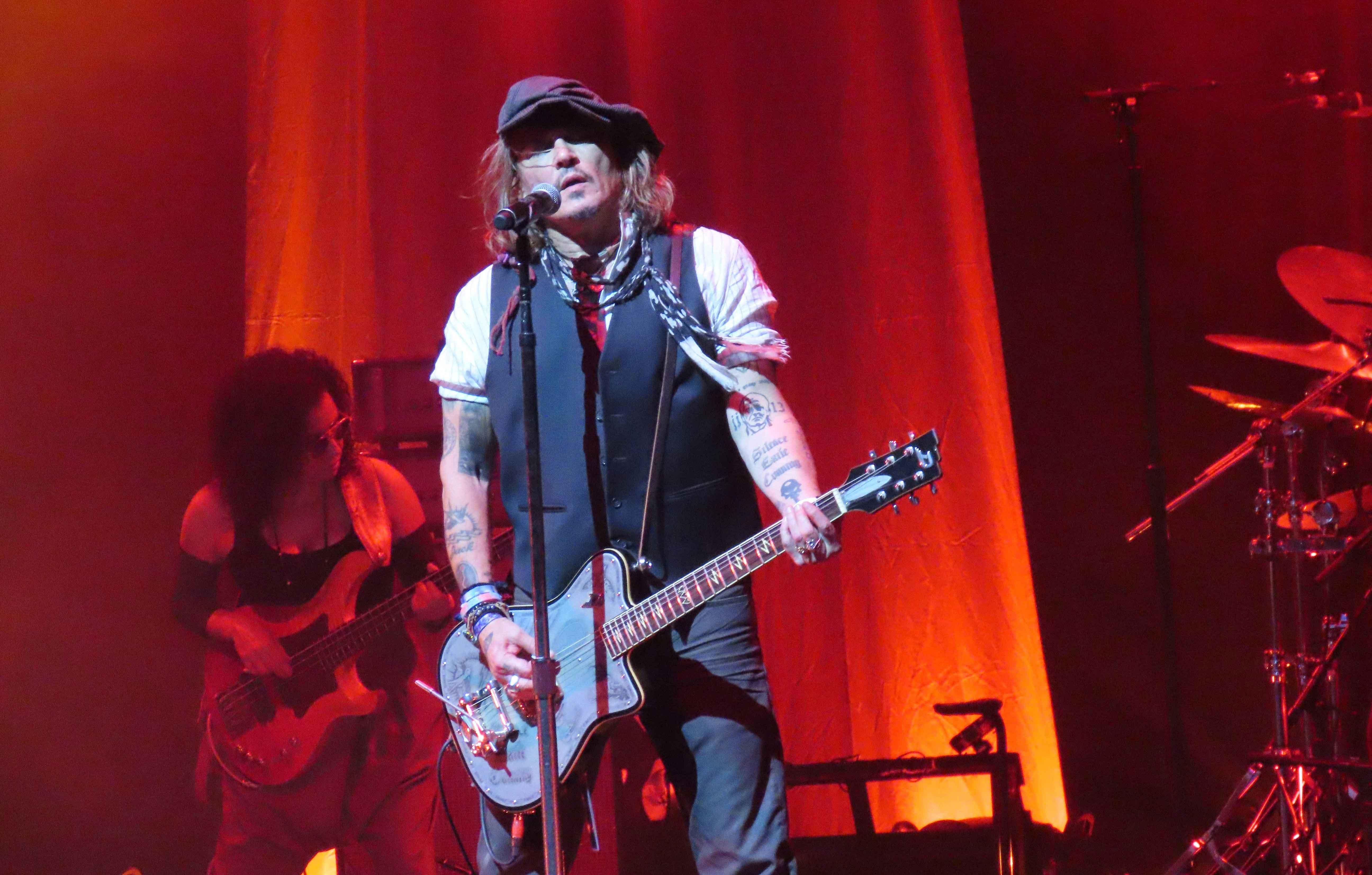 johnny depp tour