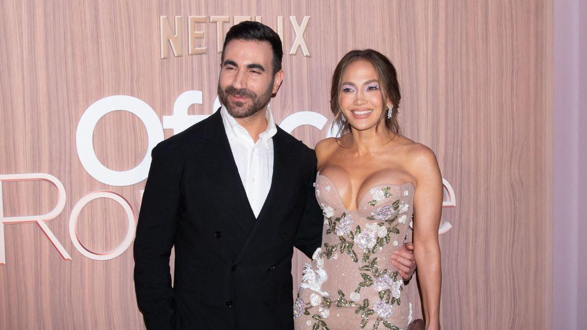 Jennifer Lopez, Brett Goldstein