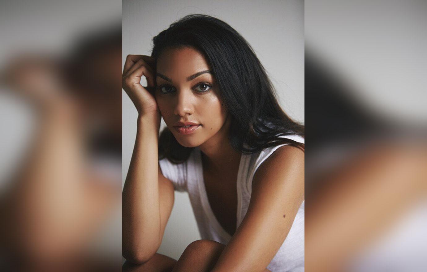 corinne foxx headshot