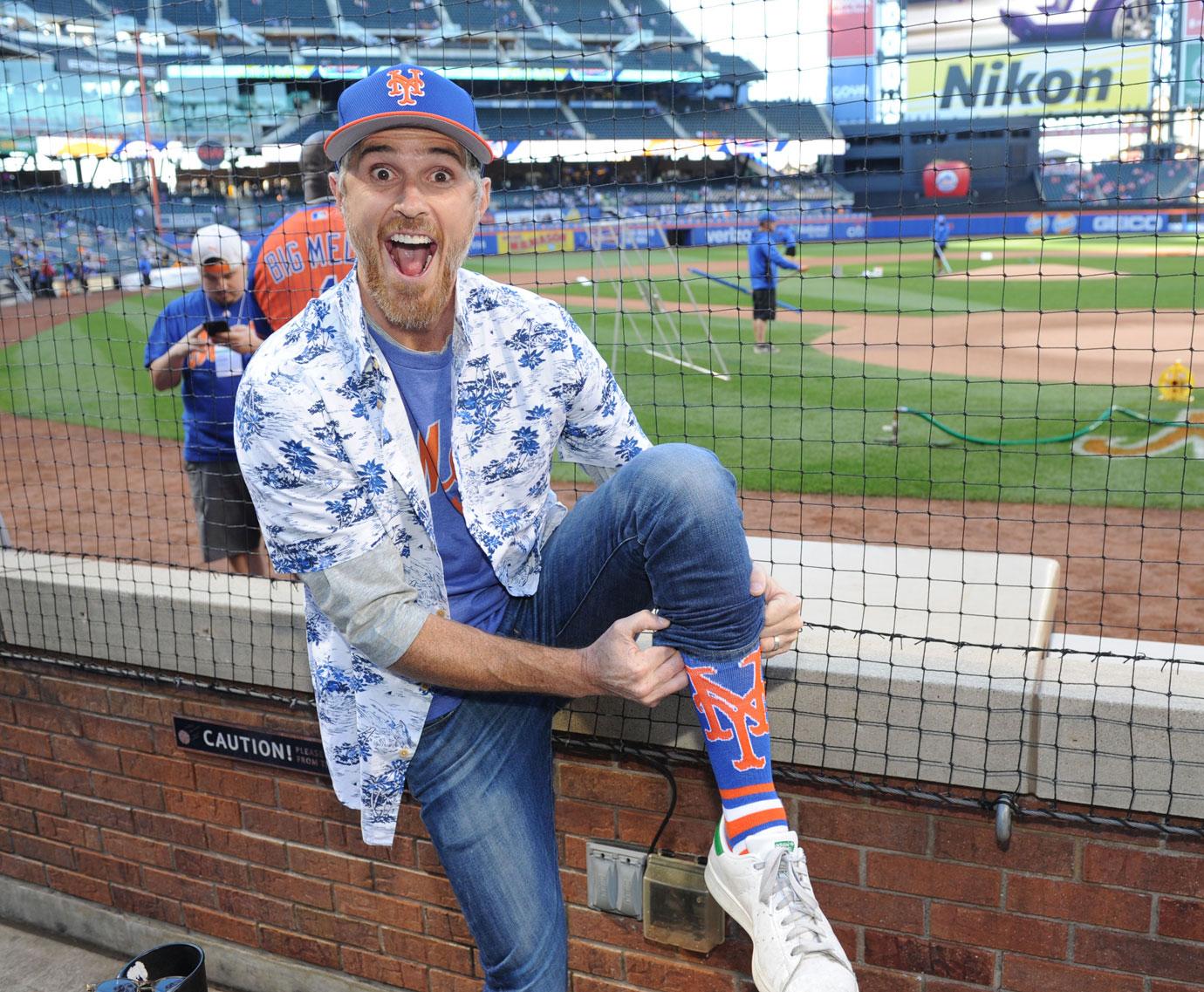 Dave Annable Throws Out First Pitch at Mets Game in Old Navy`s Getaway Shirt