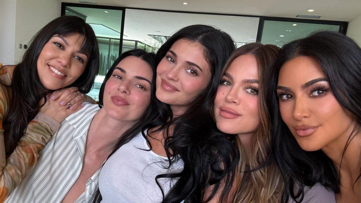 Image of Khloé Kardashian said 'all the siblings' attended movie night 'with their boyfriends.'