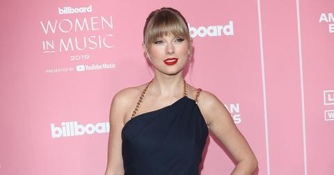 When Is Taylor Swift Releasing Fearless Album Details