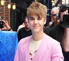 2011__06__Justin_Bieber_June23news1 283×300.jpg