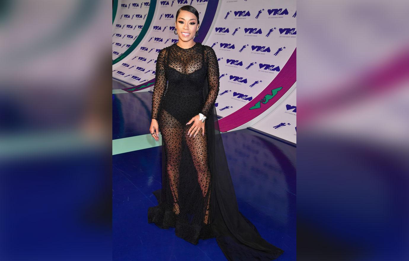 Keyshia Cole Comes Close to Wardrobe Malfunction While Posing With Mom