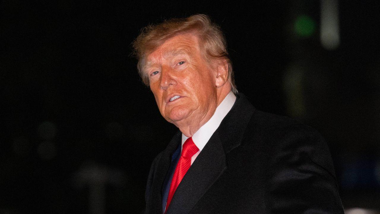 Photo of Trump reportedly pushed Zacharia through with little vetting.