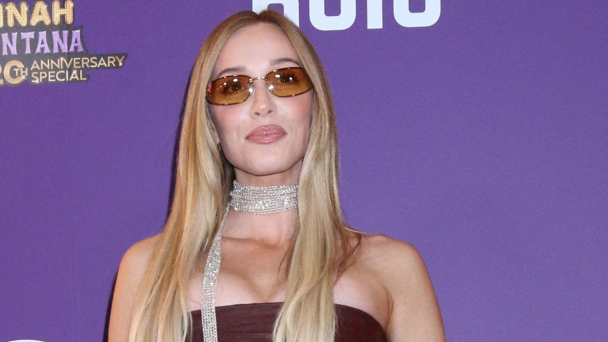 Image of Alex Cooper dropped Alix Earle's podcast from Unwell Network.