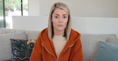 image of Grace Helbig is peparing to undergo surgery to remove brain tumors.