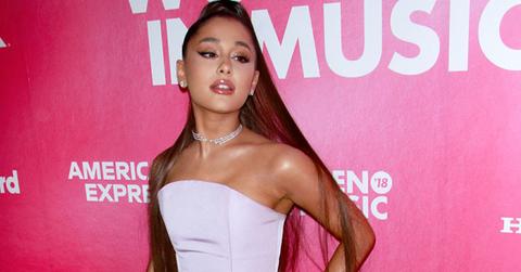 ariana grande cries onstage