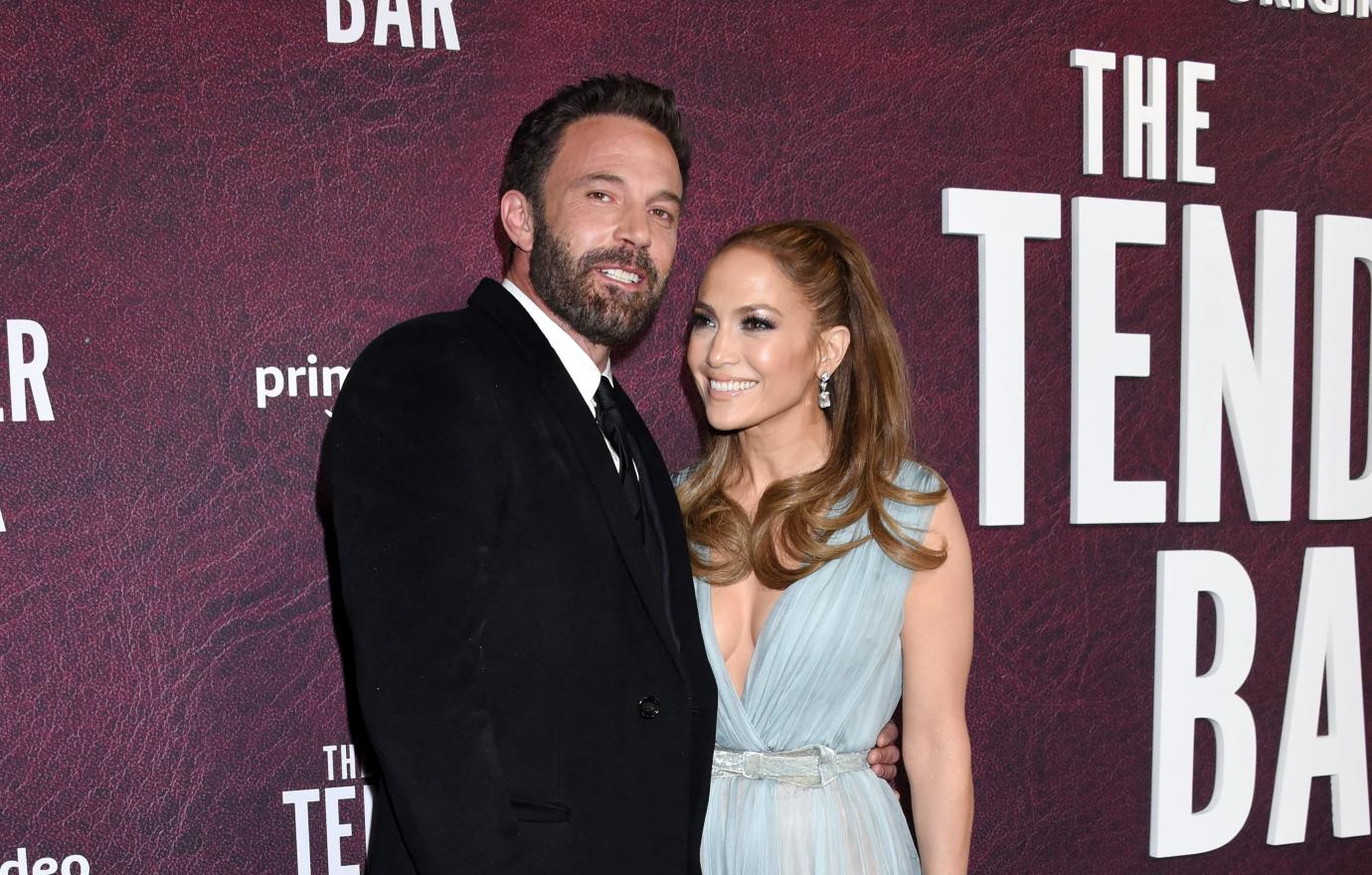 ben affleck jennifer lopez pda