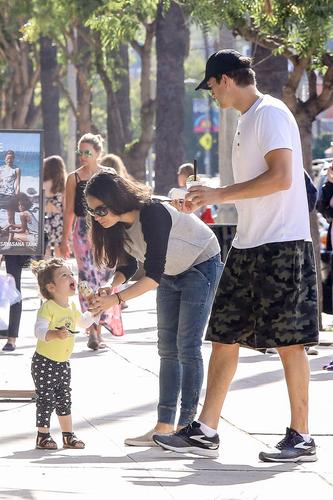 Bad Mom? Mila Kunis Lets Daughter Wyatt Snack On Double-Dip Cone During ...