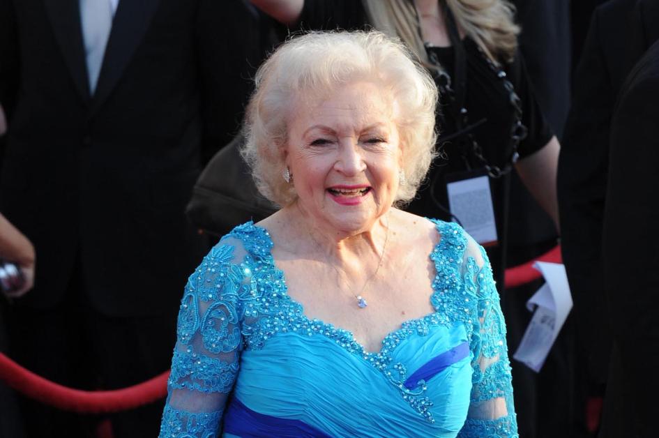 Betty White Reflects On 'Golden Girls,' Talks 'Tough