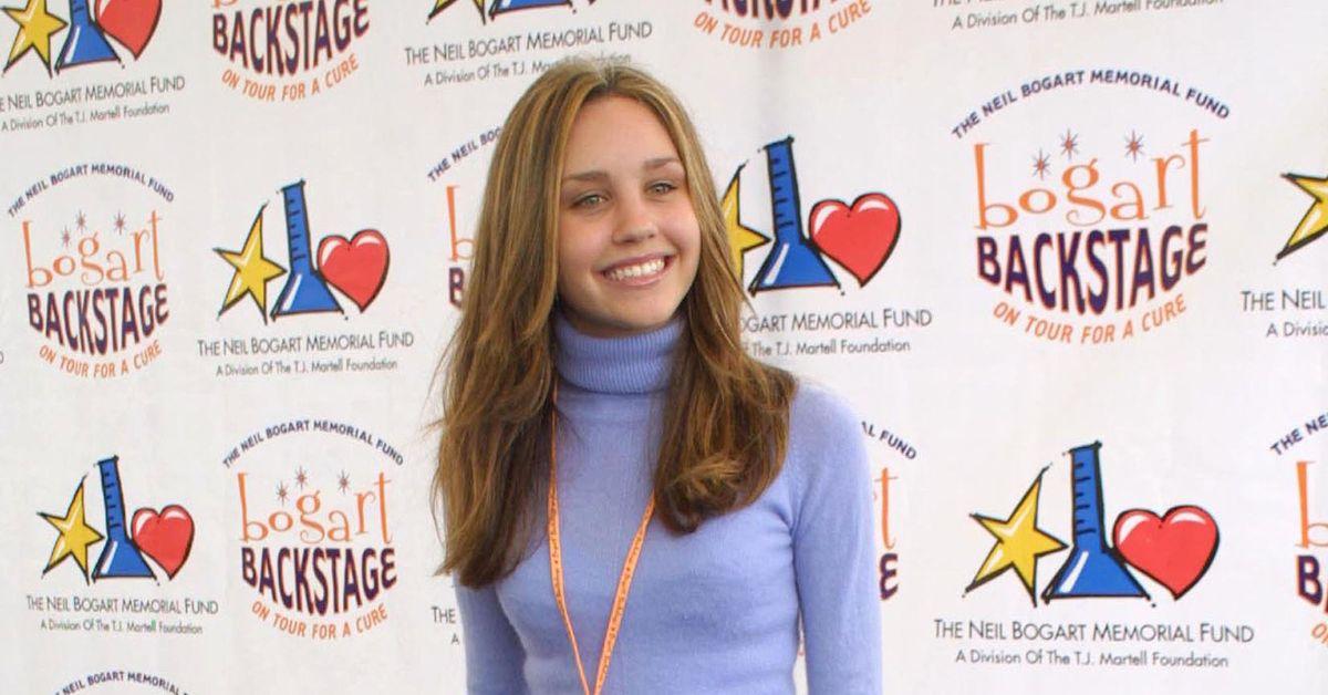 amanda bynes joins taran killam