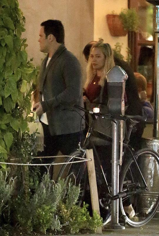 Exclusive&#8230; Premium: Hilary Duff Has Dinner With Ex Husband Mike Comrie In Beverly Hills ***NO USE W/O PRIOR AGREEMENT &#8211; CALL FOR PRICING***