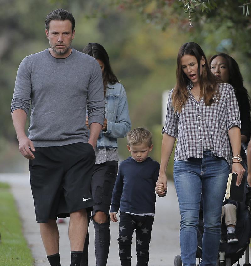 Exclusive&#8230; Ben Affleck &amp; Jennifer Garner Enjoy Breakfast In Santa Monica With Their Son **NO USE W/O PRIOR AGREEMENT &#8211; CALL FOR PRICING**