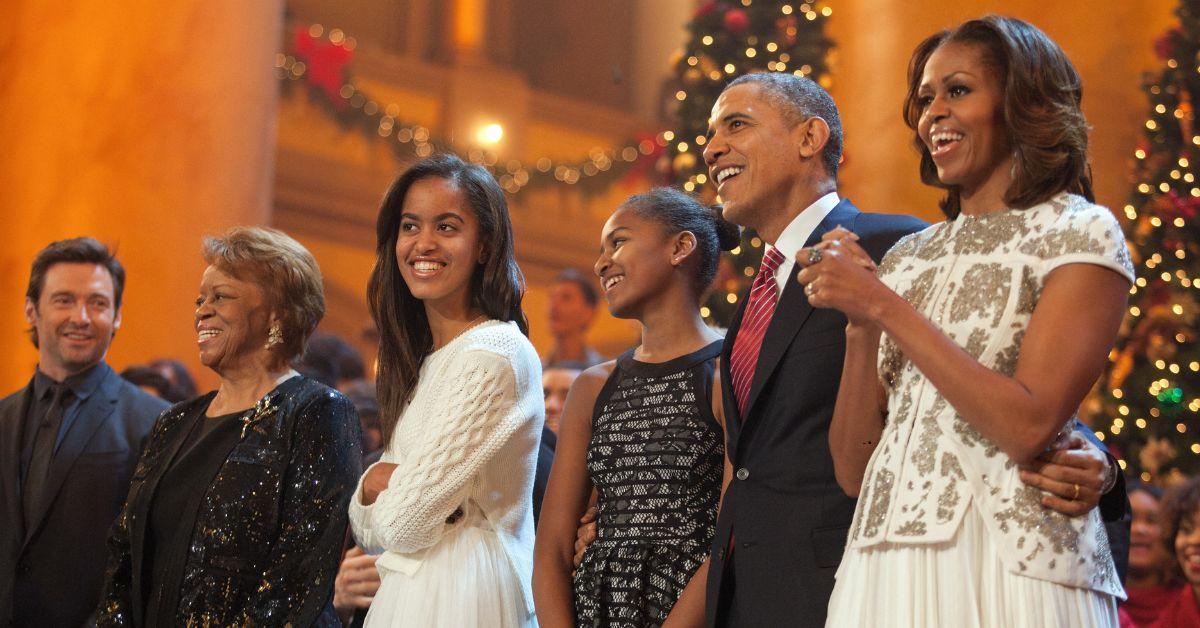 Image of Michelle and Barack Obama share two kids.