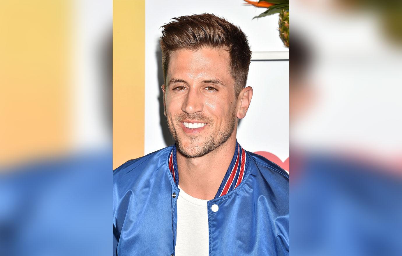 Jojo fletcher jordan rodgers nearly split massive fight 3