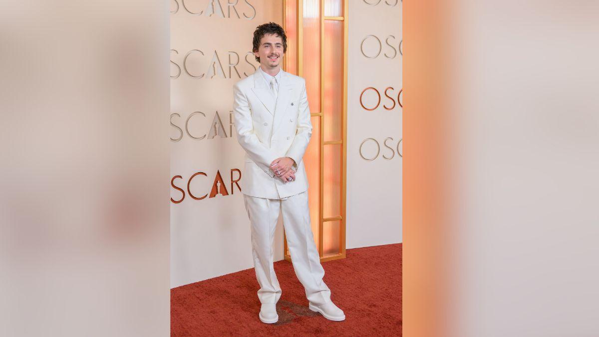 Image of Kylie Jenner faces blame for Timothée Chalamet's Oscar setback.