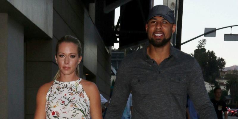 Kendra Wilkinson Hank Baskett Divorce PP