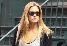 2009__09__refaeli0918mainhorz 225×155.jpg