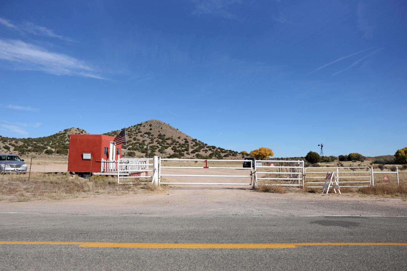 halyna hutchins last photo set rust bonanza creek ranch shot accidentally by alec baldwin