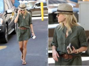 2010__08__Reese_Witherspoon_Aug24main 300×222.jpg