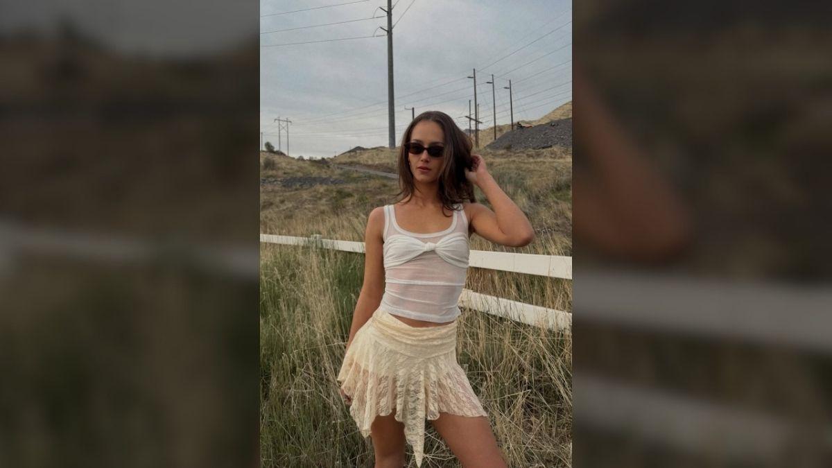 Photo of 'Secret Lives of Mormon Wives' star Mikayla Matthews showed off an eclectic look in new photos shared via Instagram.