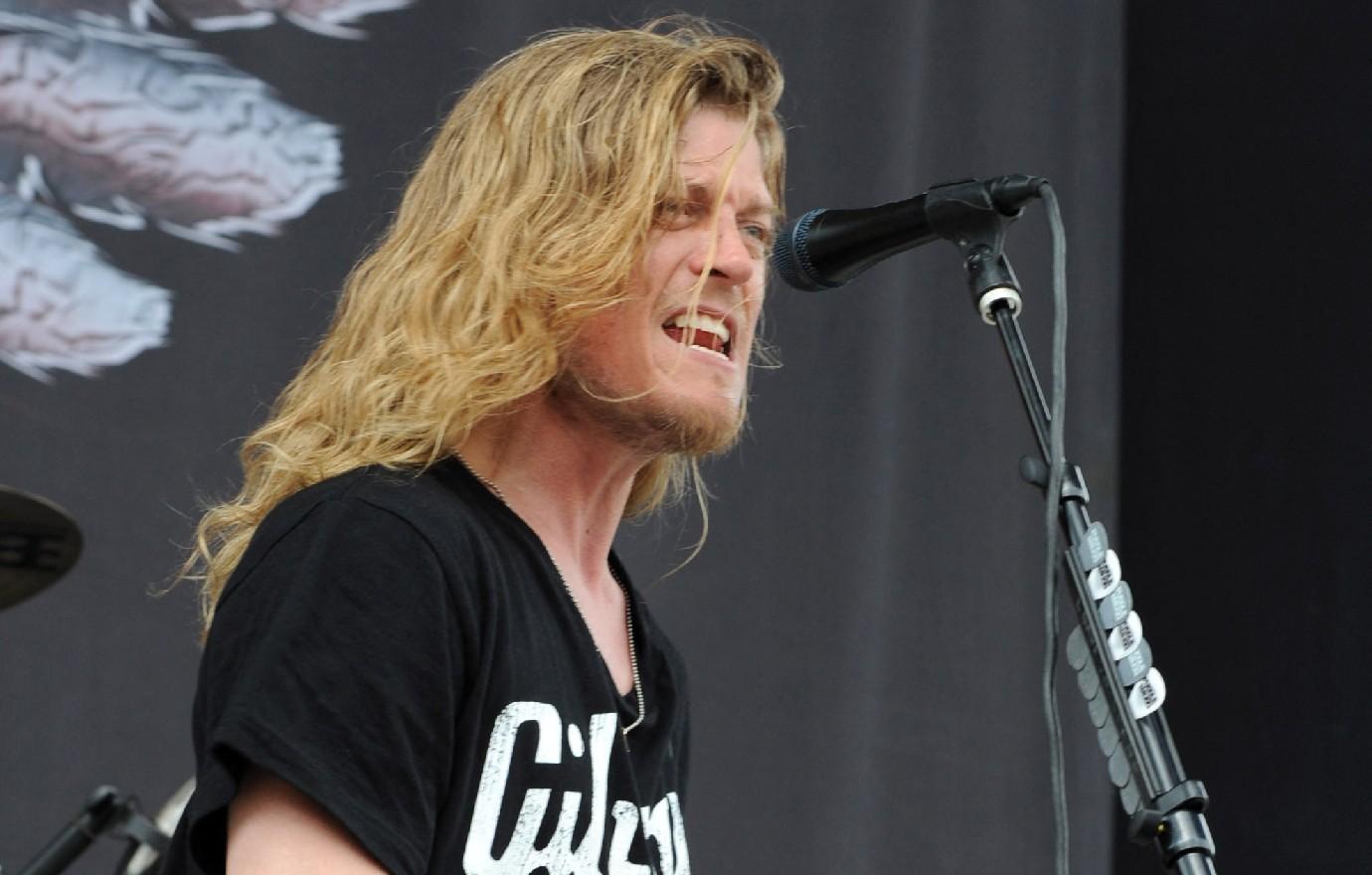 puddle mudd singer wes scantlin pepper sprayed swat resisting arrest