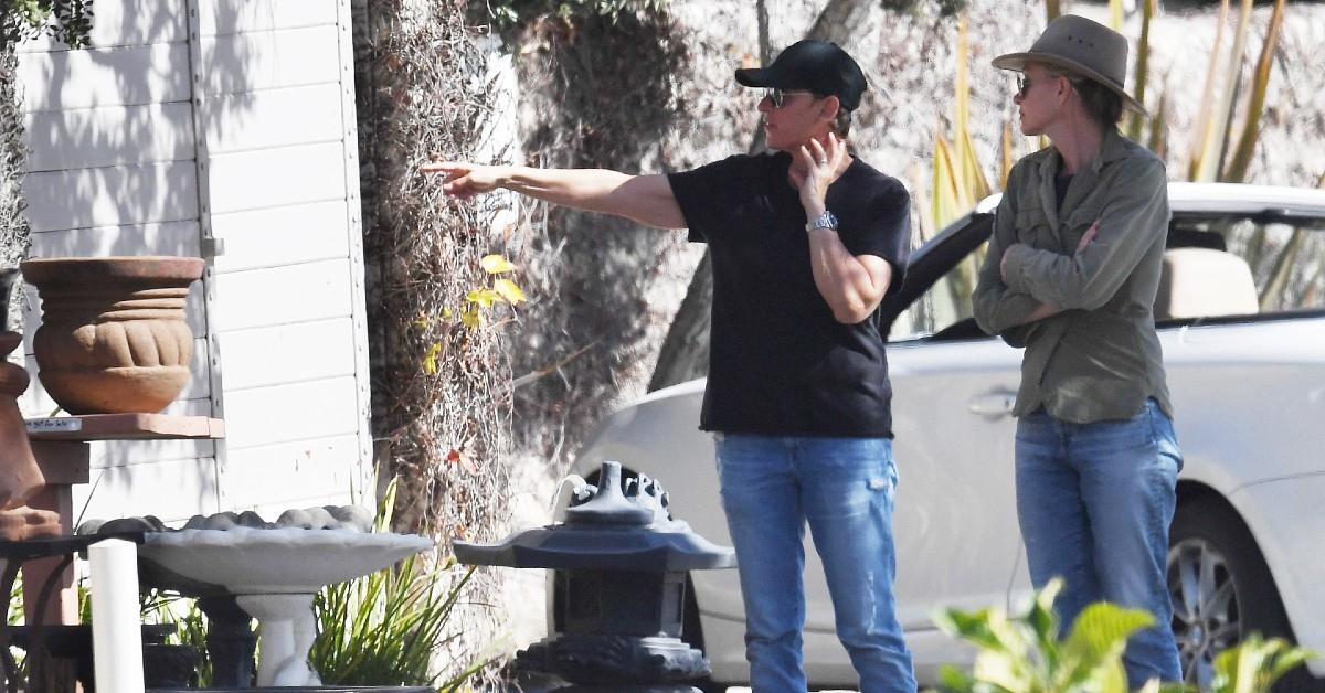 Photo of The comedian said they liked that England offered 'a simpler way of life.'