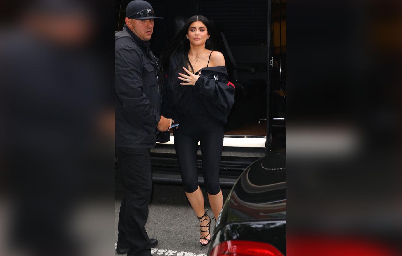 Kylie jenner pregnancy complications