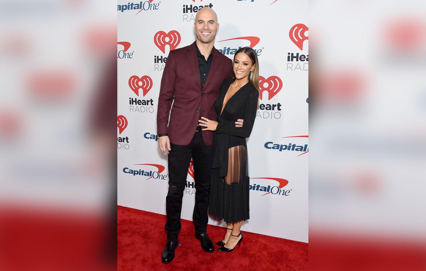 Jana-Kramer-Apologizes-Hot-Nanny