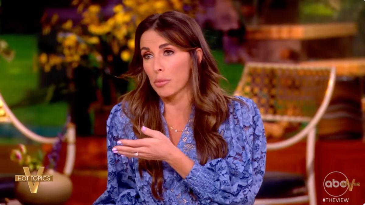 Photo of Alyssa Farah Griffin admitted not having a driver's license has caused 'tension' in her marriage.