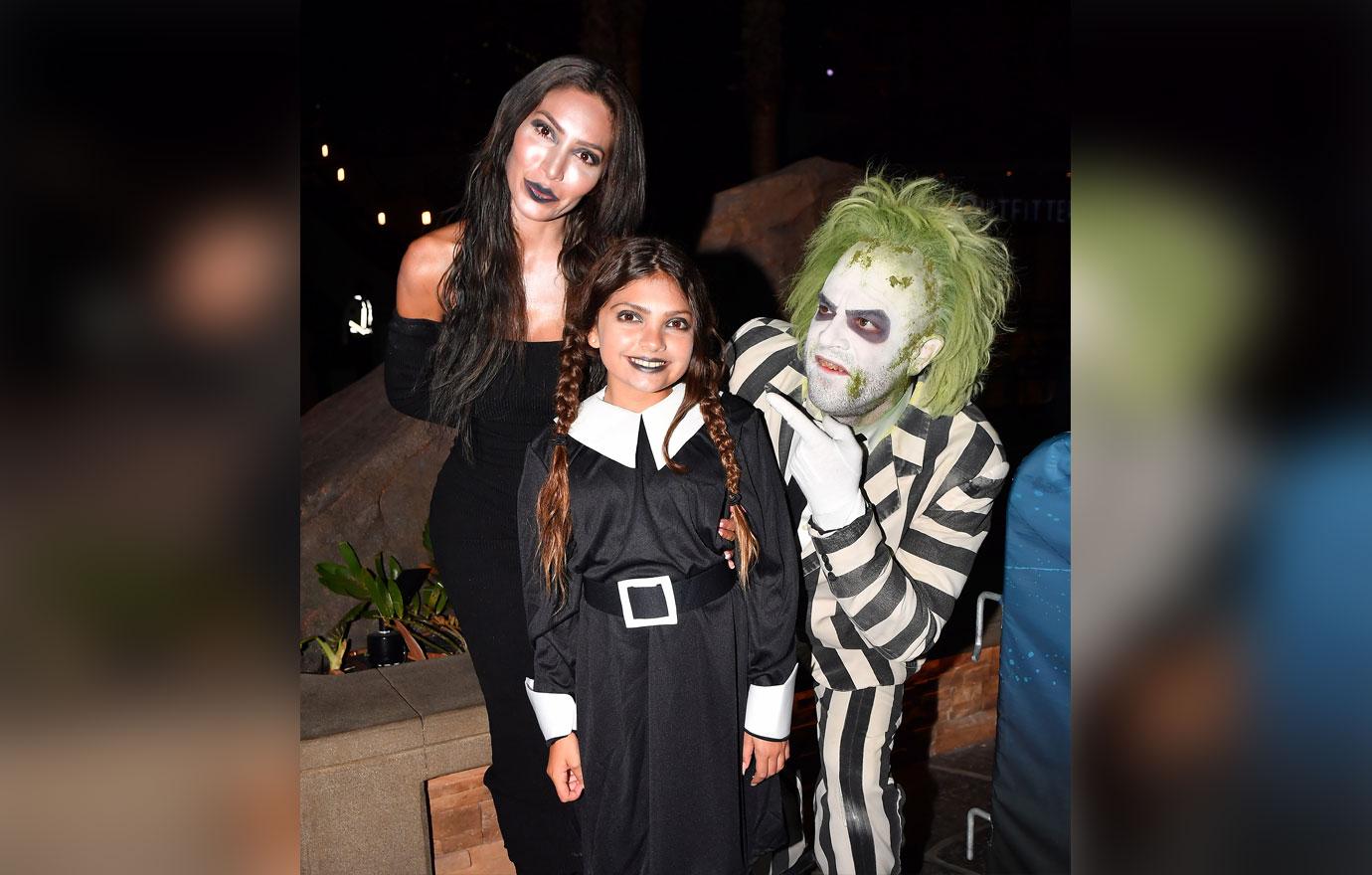 farrah-abraham-daughter-sophia-halloween-costume-photos