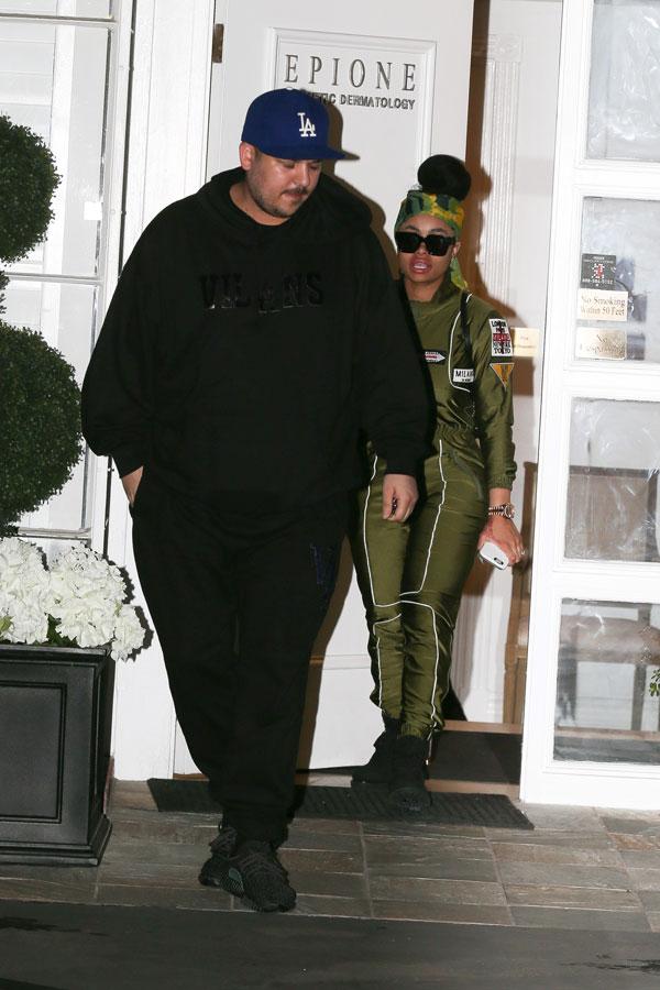 Blac chyna rob kardashian pda