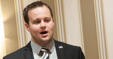 Josh Duggar Ashley Madison Stolen Pic Lawsuit Tossed Long