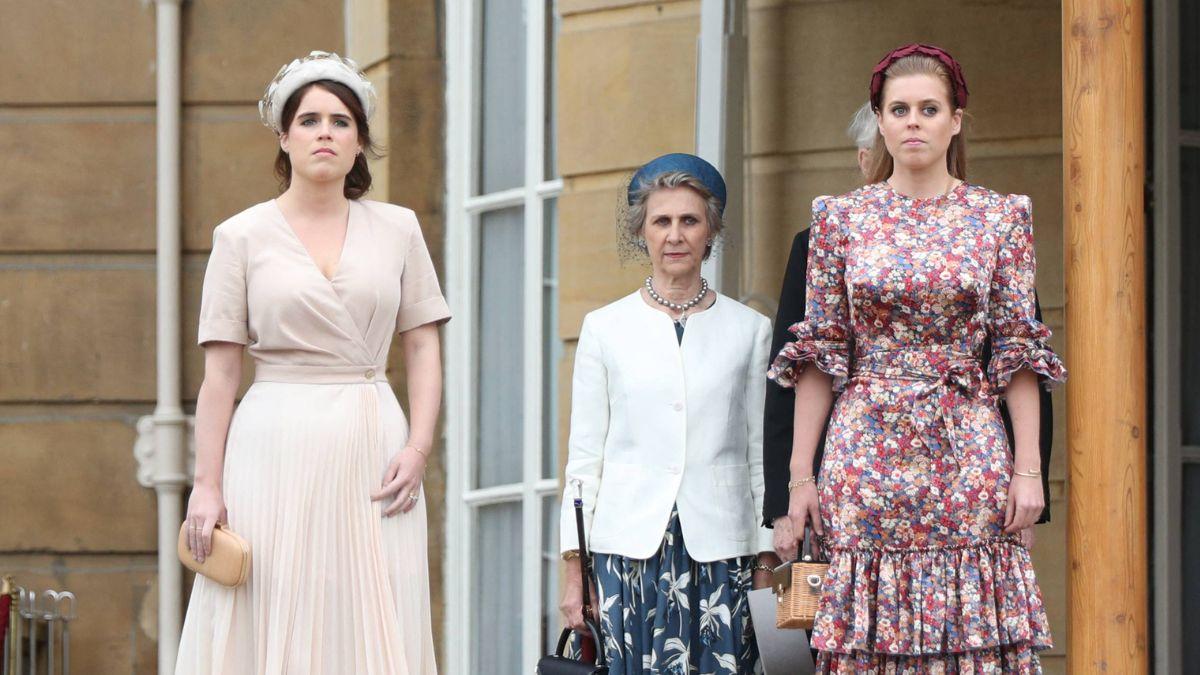 image of princesses beatrice and Eugenie