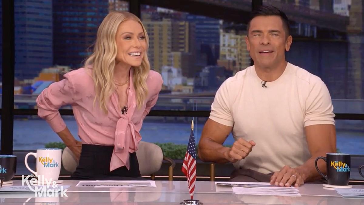 Image of Kelly Ripa shared she suffered a wardrobe malfunction. 