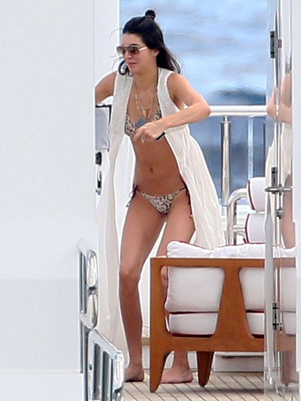 Kendall jenner bikini lewis hamilton monaco