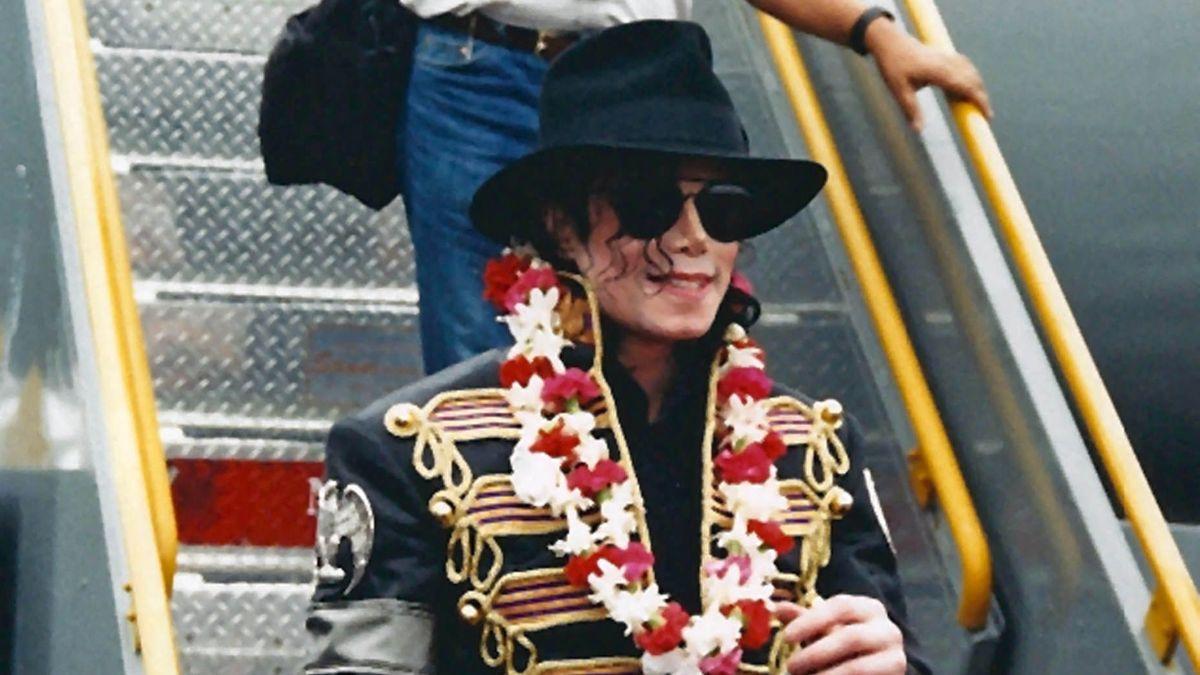 Photo of Michael Jackson.