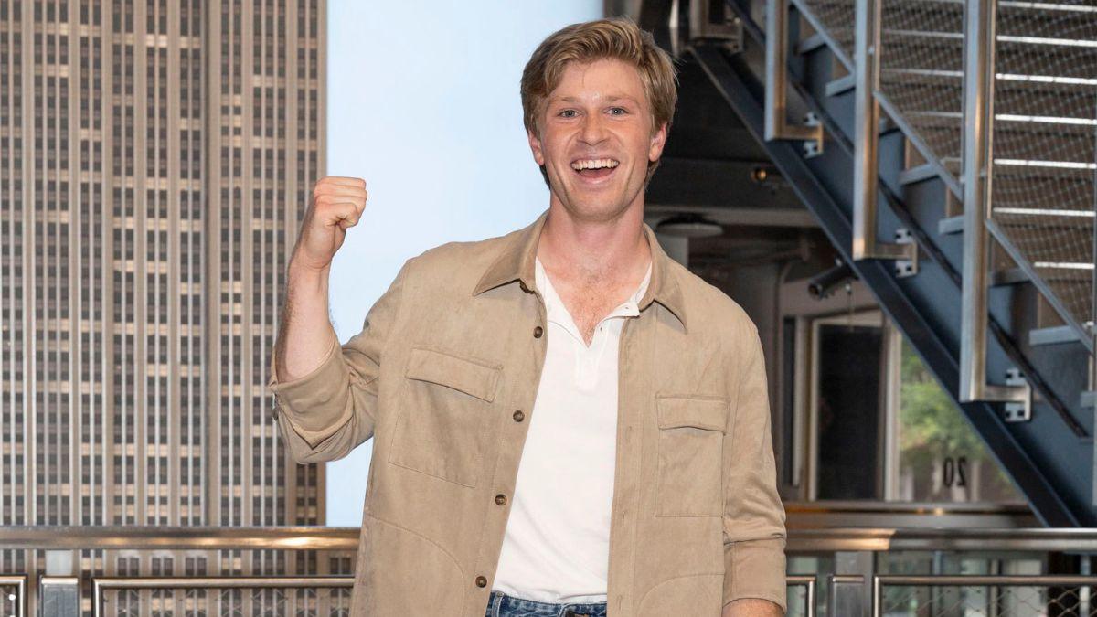 Image of Robert Irwin performed an emotional dedication dance with partner Witney Carson during Season 34 of 'Dancing With the Stars.'