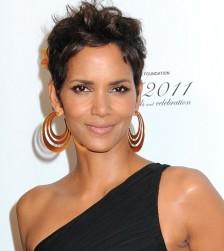 2011__06__halle_berry 224×300.jpg