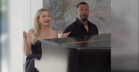 Photo of Cameron Diaz and Jamie Foxx sitting at a piano.