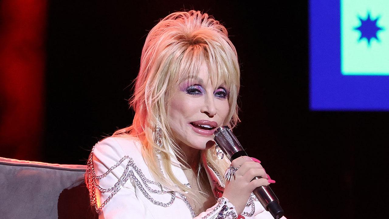 Dolly Parton'