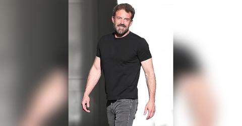 ben affleck buff arms smoke break pp