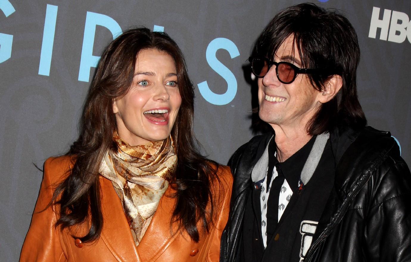 paulina porizkova breaks down  year anniversary ric ocasek death