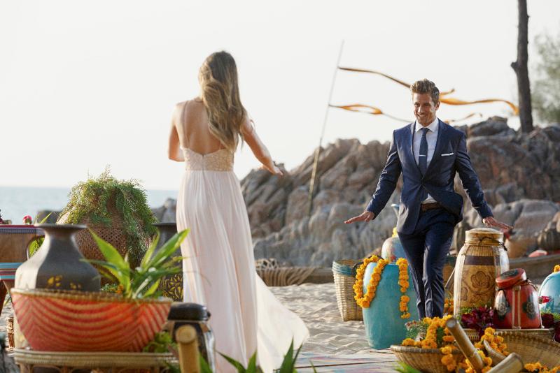 jojo fletcher jordan rodgers engaged bachelorette spoiler