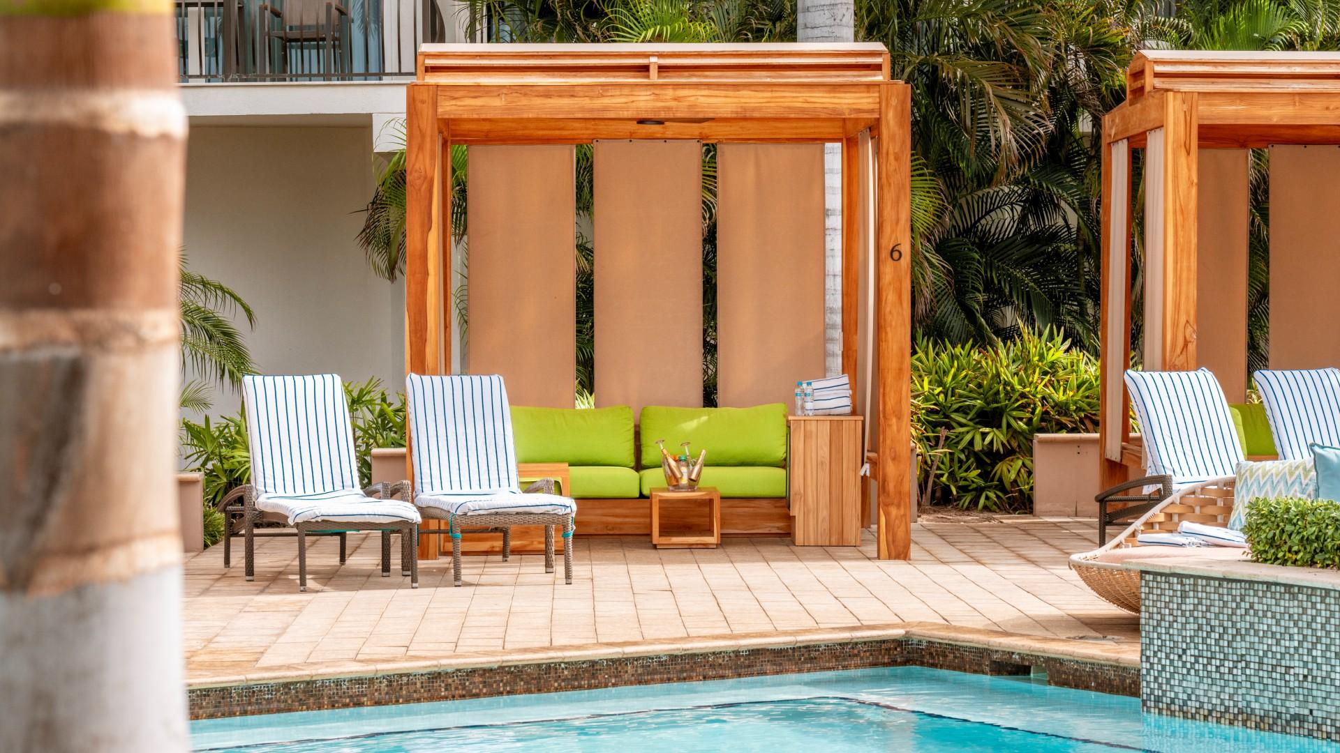 Photo of the pool at Aruba Marriott.