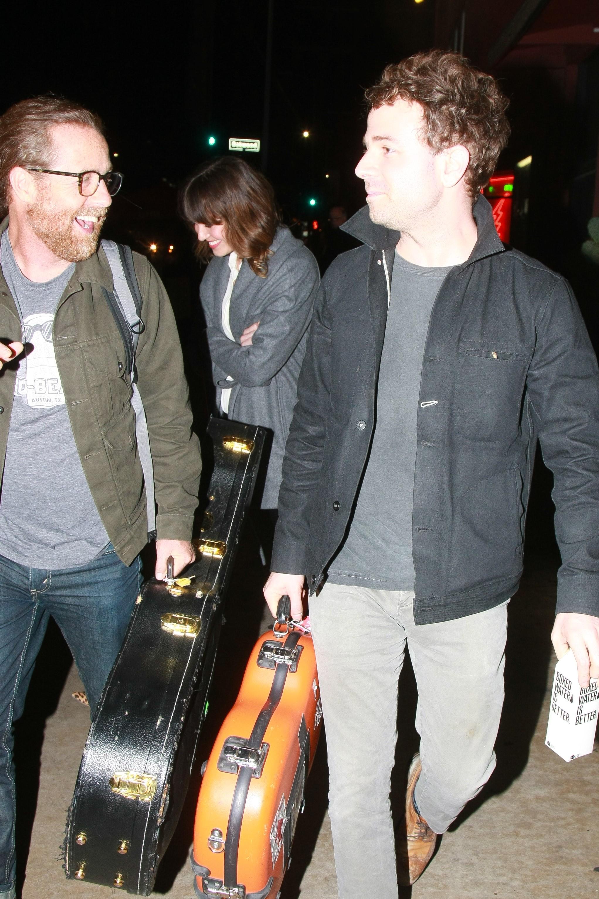 mandy moore boyfriend taylor goldsmith